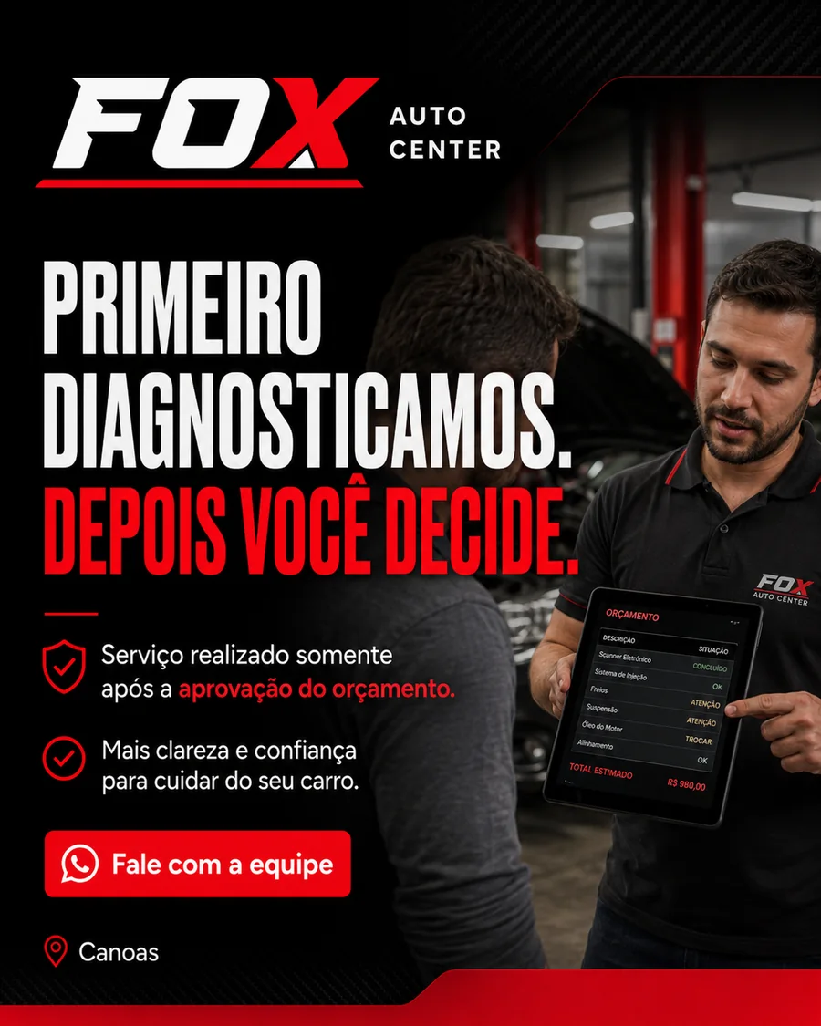 Profissional apresentando diagnóstico e orçamento